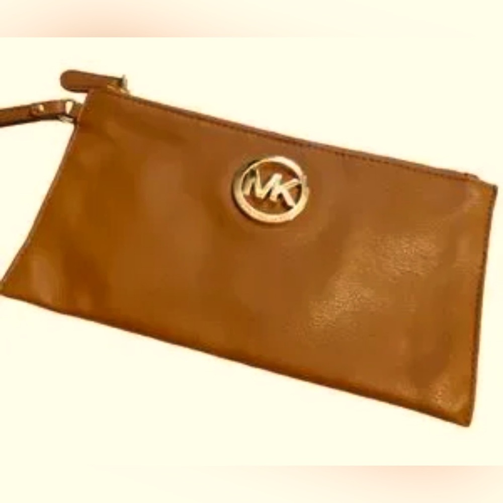 Michael Kors Wristlet